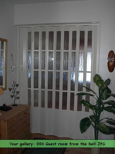 004 Guest room from the hall.JPG